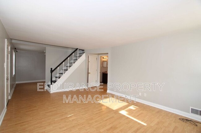 Building Photo - 3970 Roswell Ave