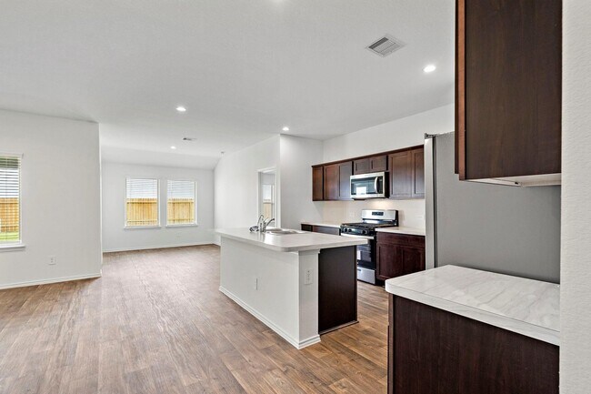 Building Photo - 20827 Marigold Meadows St