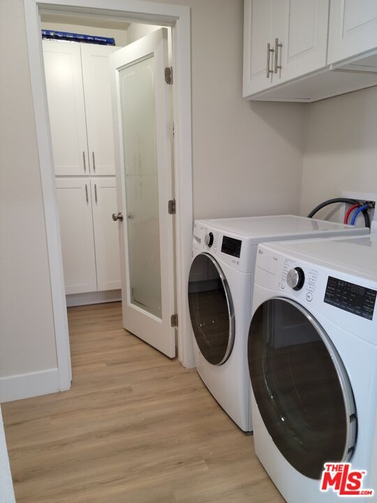 Building Photo - 1180 S Bronson Ave