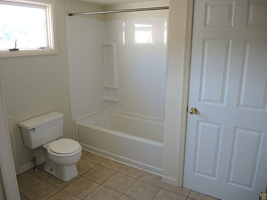 bathroom - 312 N Centre St