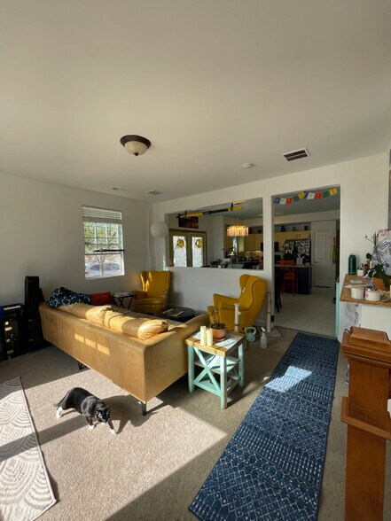 Building Photo - 10656 Cave Run Ln