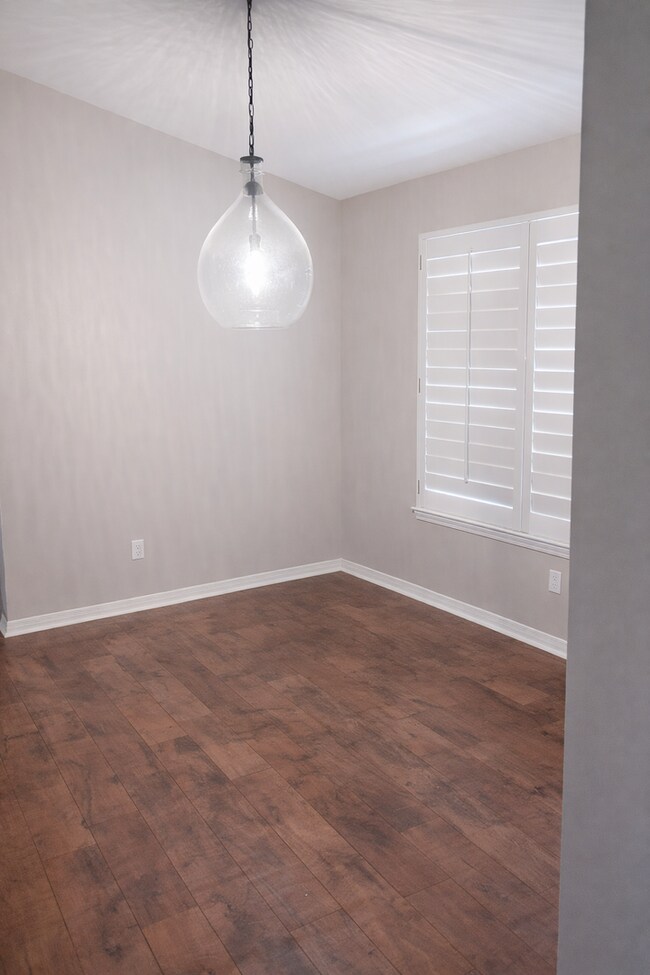 Building Photo - 3 Bedroom 2 Bath Home In Navarre