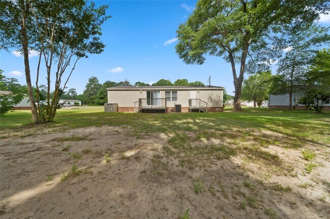 Building Photo - 16333 Lone Corral Ct