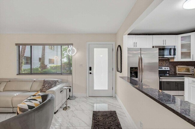 Building Photo - 15108 Ashland Dr