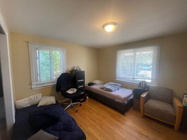Building Photo - Charming 3 Bedroom Home in Aurora