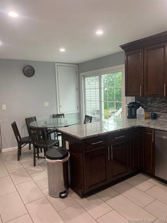 Building Photo - 994 Bunker Hill Ave