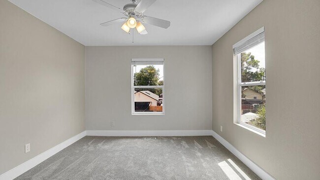 Building Photo - 38 S Meade St