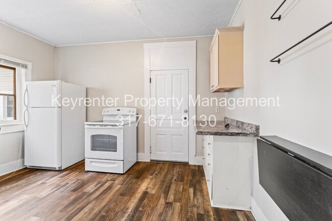 Building Photo - Charming 1 Bedroom near Noblesville High School and Downtown.