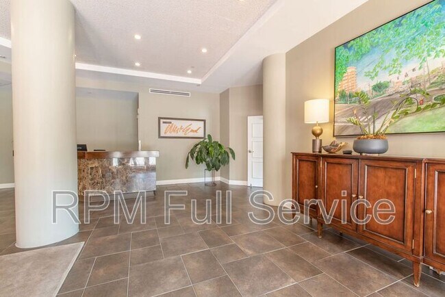 Building Photo - 110 31st Ave N