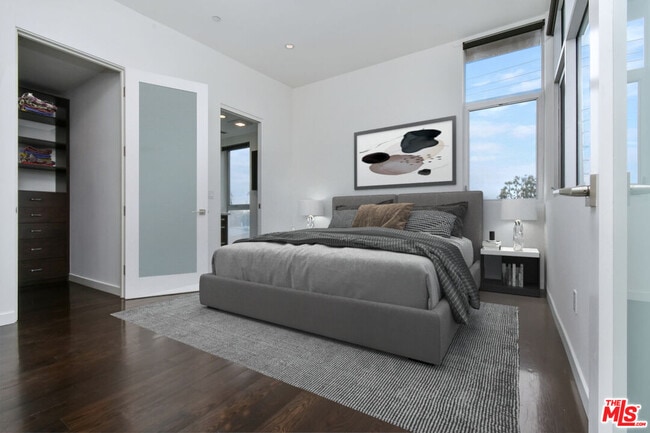 Building Photo - 11610 Ohio Ave