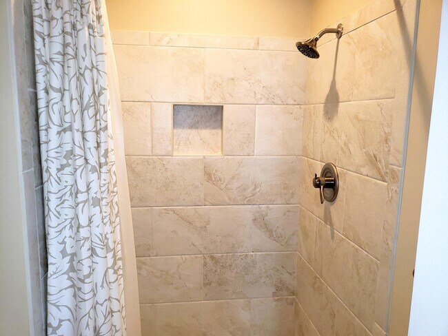 Building Photo - 3236 Silver Sands Cir