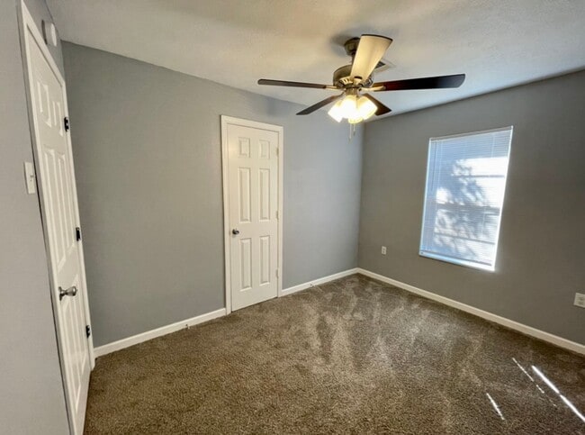 Building Photo - 2311 Ave G