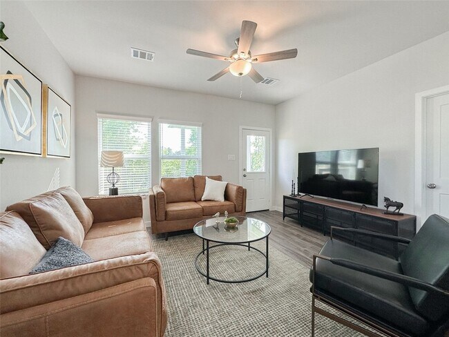 Building Photo - 164 Valiant Ridge Trail