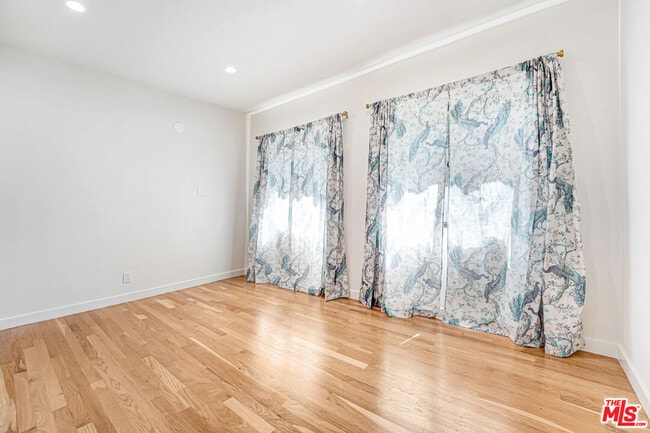 Building Photo - 1216 Peck Dr