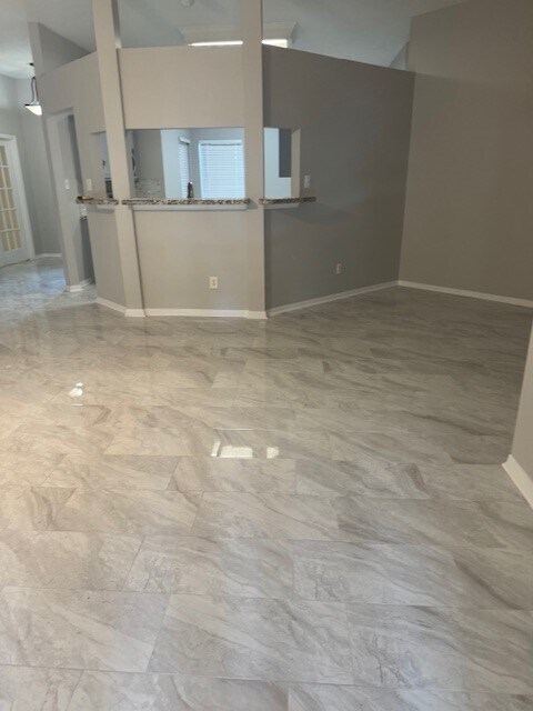 Building Photo - 17063 Clan MacGregor Dr