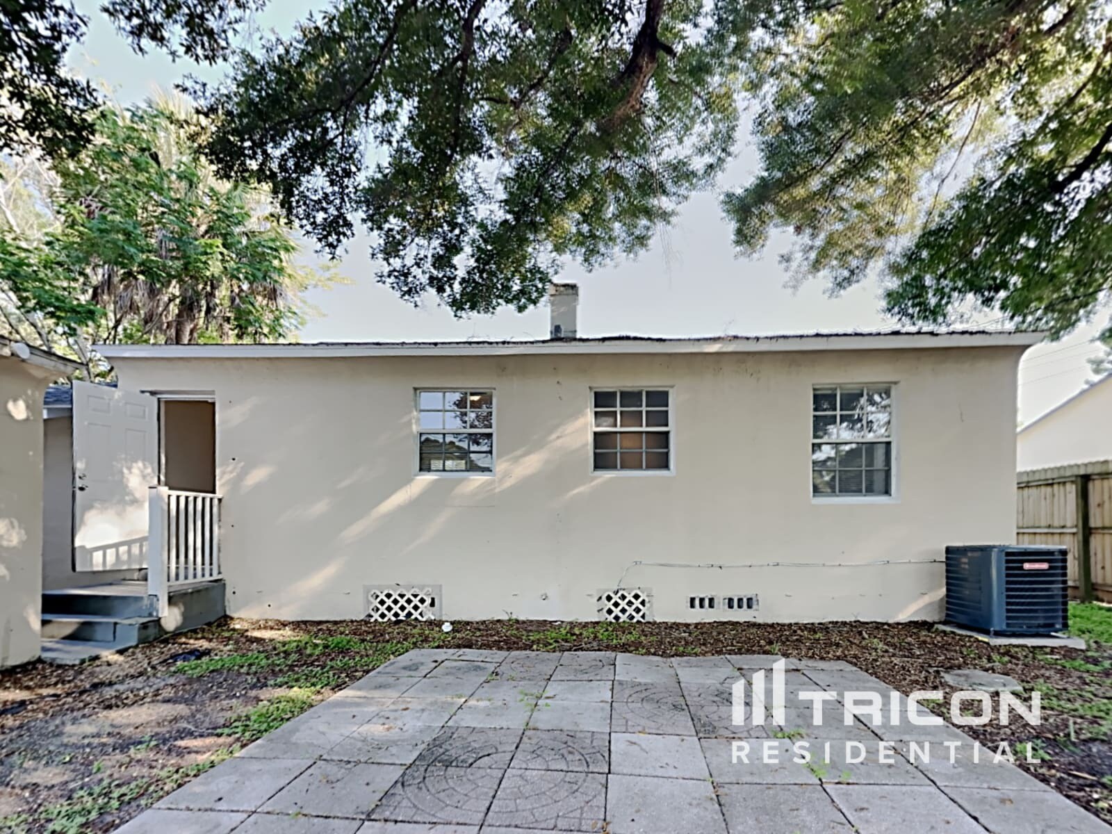 Building Photo - 2144 23rd Ave N