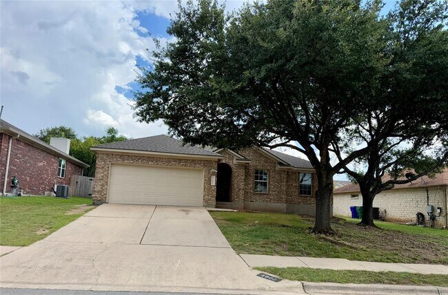 Building Photo - 1502 Woodstone S