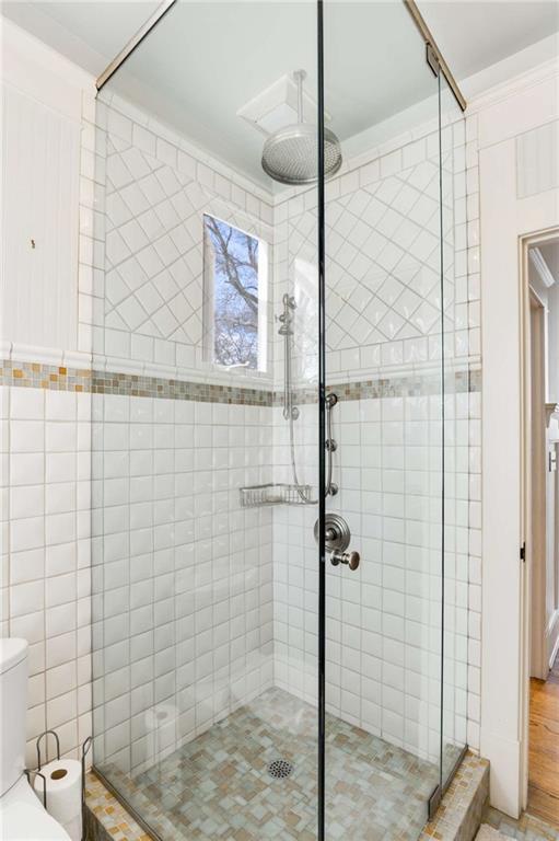 Building Photo - 349 9th St NE