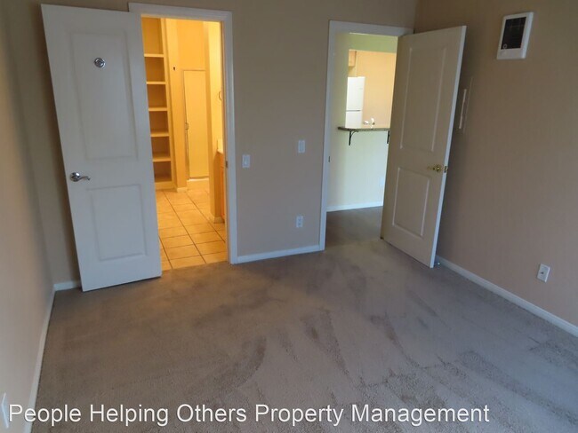 Building Photo - 2 br, 2 bath House - 2941 C Street #467