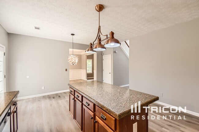 Building Photo - 142 Nobility Ln