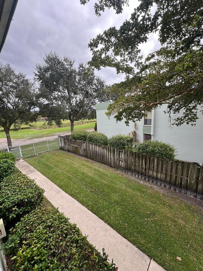 Building Photo - 3932 NW 87th Ave