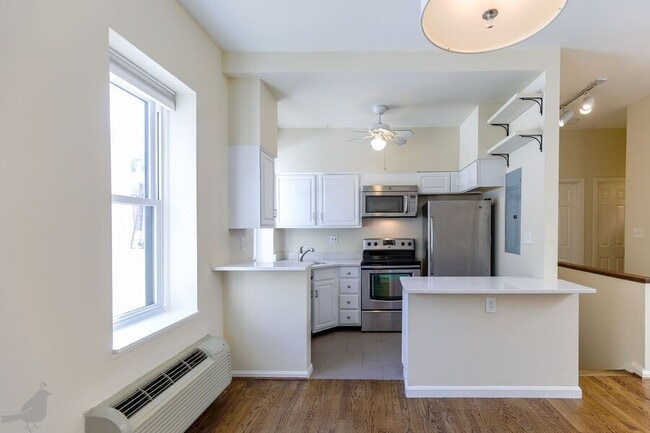 Building Photo - 1843 Mintwood Pl NW