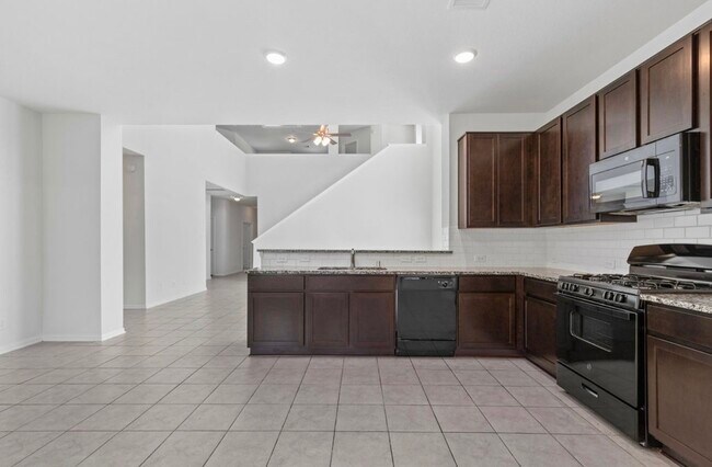 Building Photo - 5319 Rivers Edge Dr