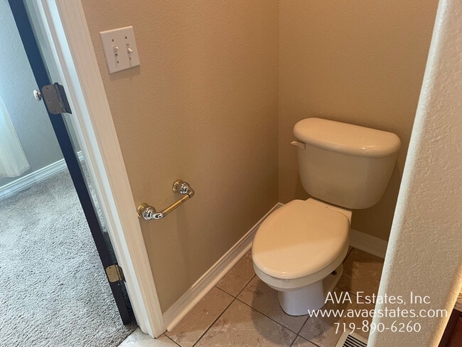 Building Photo - 1705 Aquila Dr