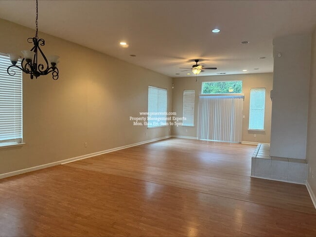 Building Photo - 10613 Hidden Grove Cir