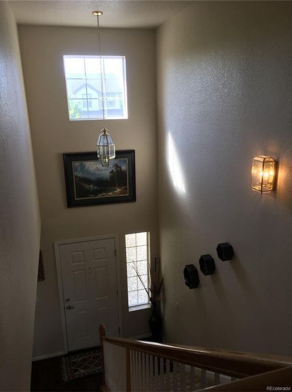 Building Photo - 4 Bed 3 1/2 Bath