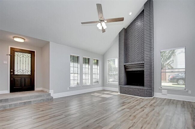 Building Photo - 2615 Woodstream Blvd