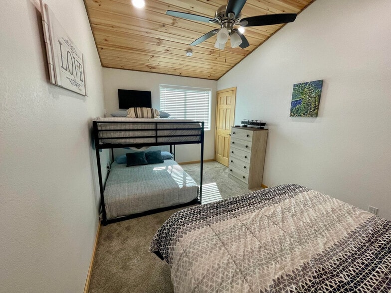 Building Photo - 51 Dakota Ln