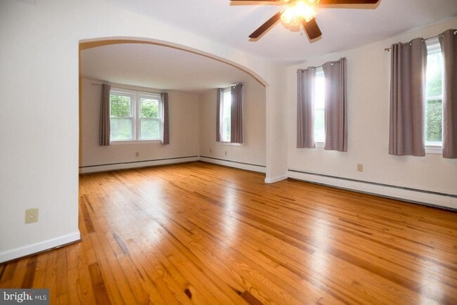 Building Photo - 12335 Rousby Hall Rd