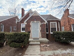 Building Photo - 9832 Balfour Rd