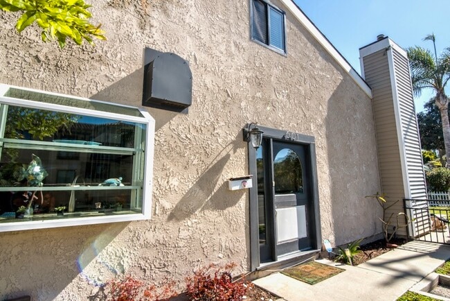 Building Photo - 601 12th St