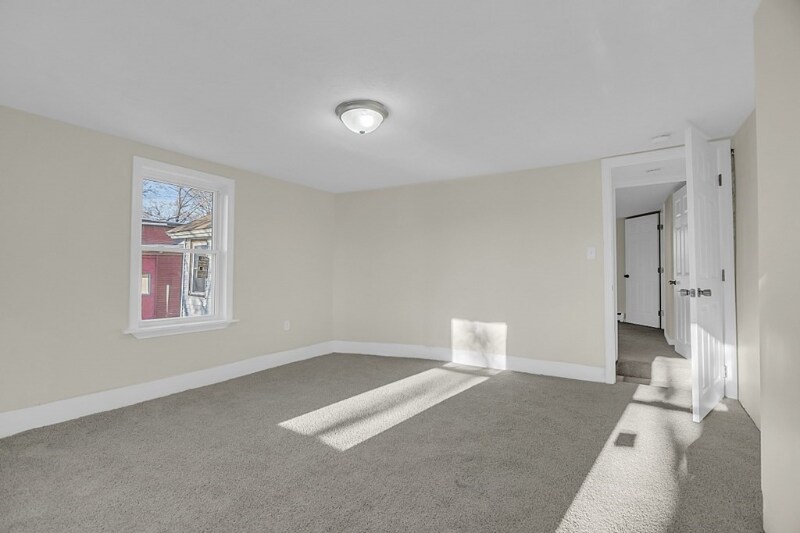 Building Photo - 52-54 Mt Globe St