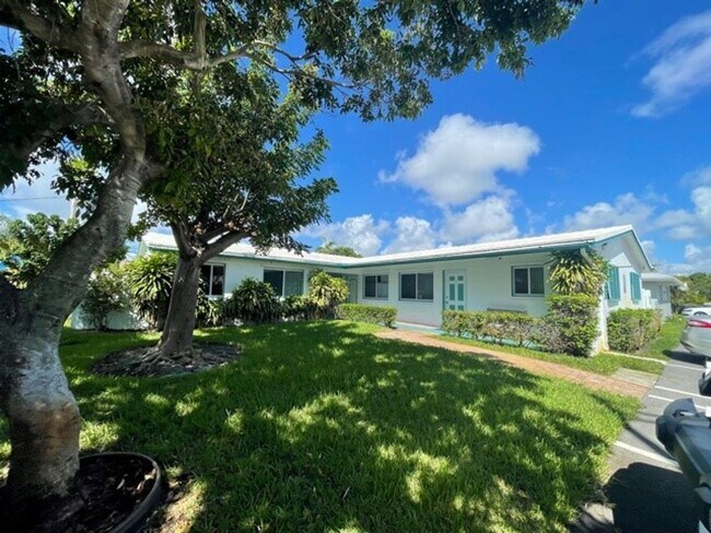 Interior Photo - 5901-5911 NE 18th Ave