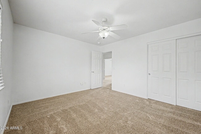 Building Photo - 14165 W Crocus Dr