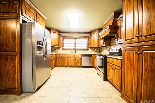 Building Photo - 19 Tradewinds Dr