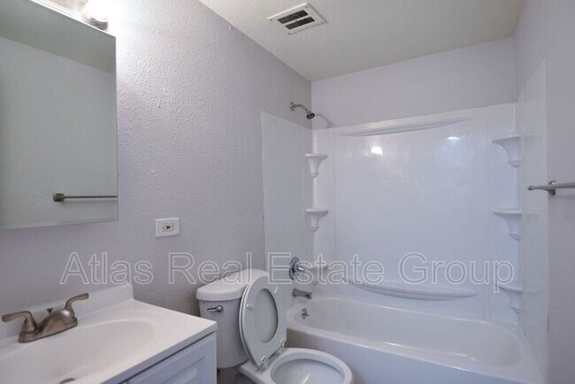 Building Photo - 16300 E Colfax Ave