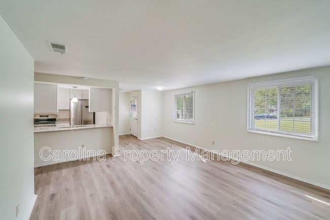 Building Photo - 5001 Forest Mountain Ct