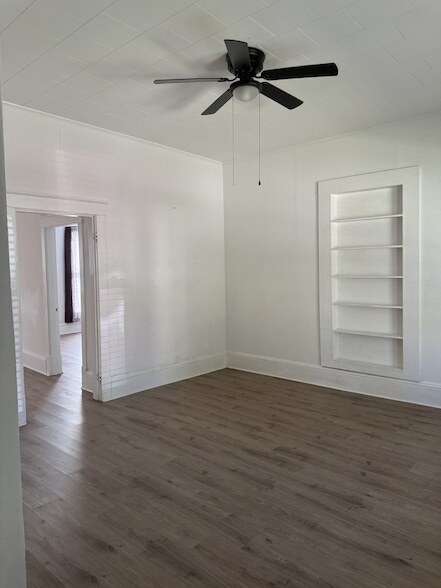 Building Photo - 575 Limestone Ave