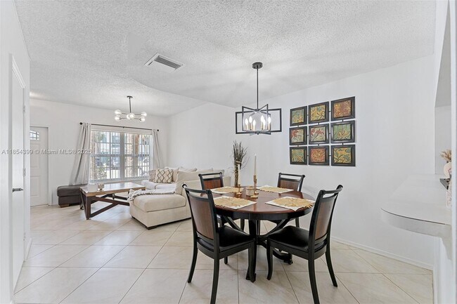 Building Photo - 11040 Light House Ct