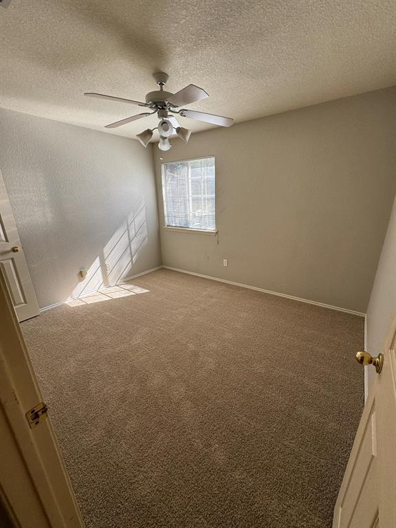 Building Photo - 8901 Vigen Cir