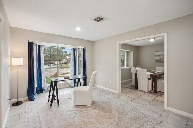 Building Photo - 1703 Westmere Ct