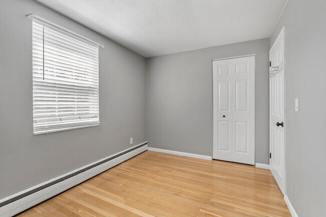 Building Photo - 99 Cluff Crossing Rd