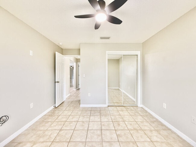 Building Photo - 2140 Mystic Ring Loop