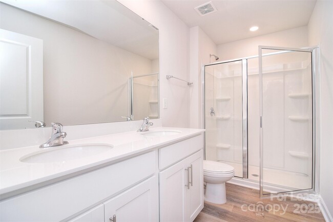 Building Photo - 5155 Hyrule Dr