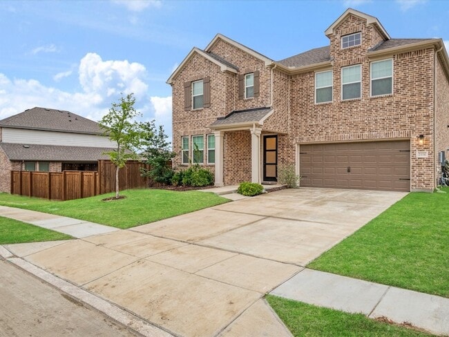 Building Photo - 2116 Sunnymede Dr