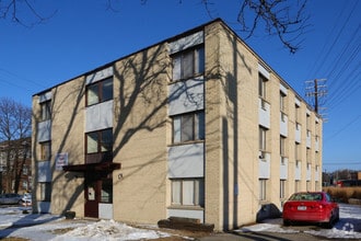 Building Photo - 45 N Orchard St